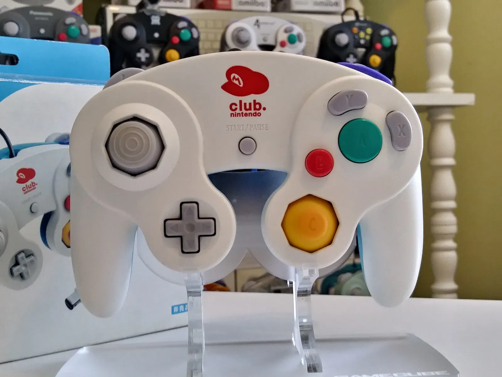 Club Nintendo Controller