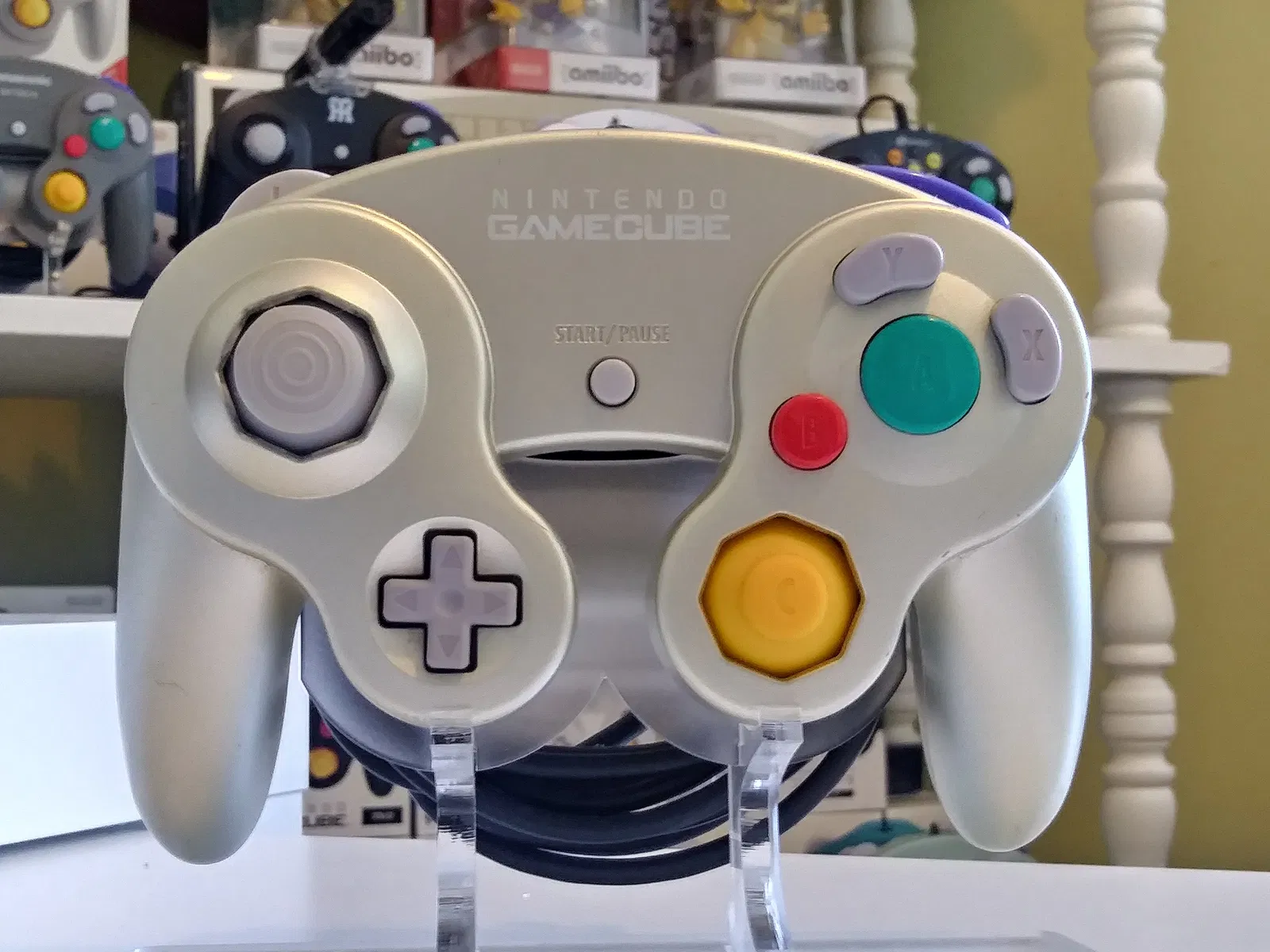 Starlight Gold Controller