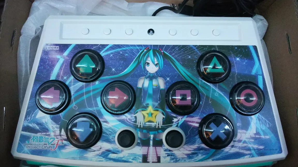 Hori PlayStation 3 Project Diva White Hatsune Miku Controller