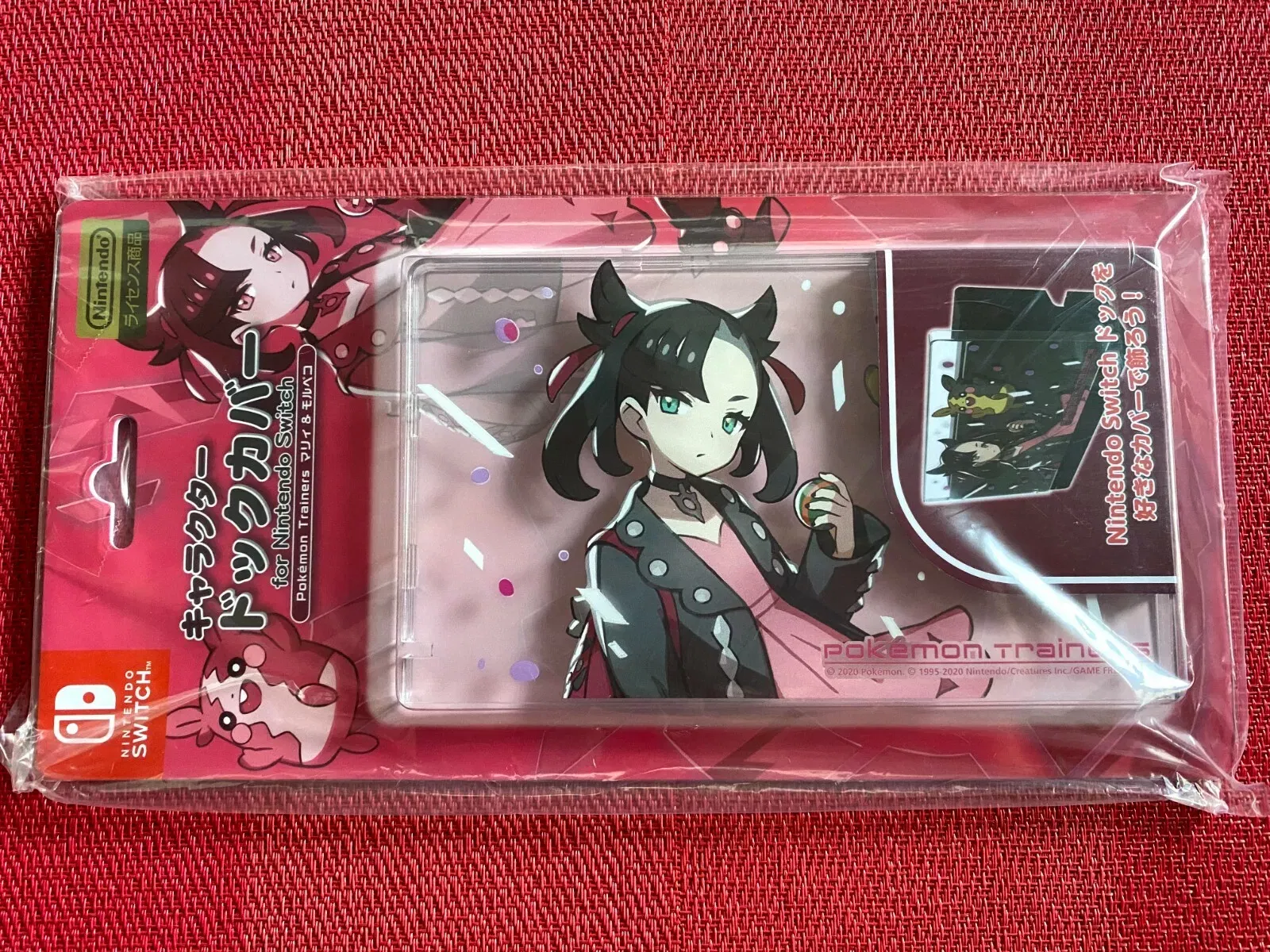 Pokémon Dock Cover Marnie Morpeko
